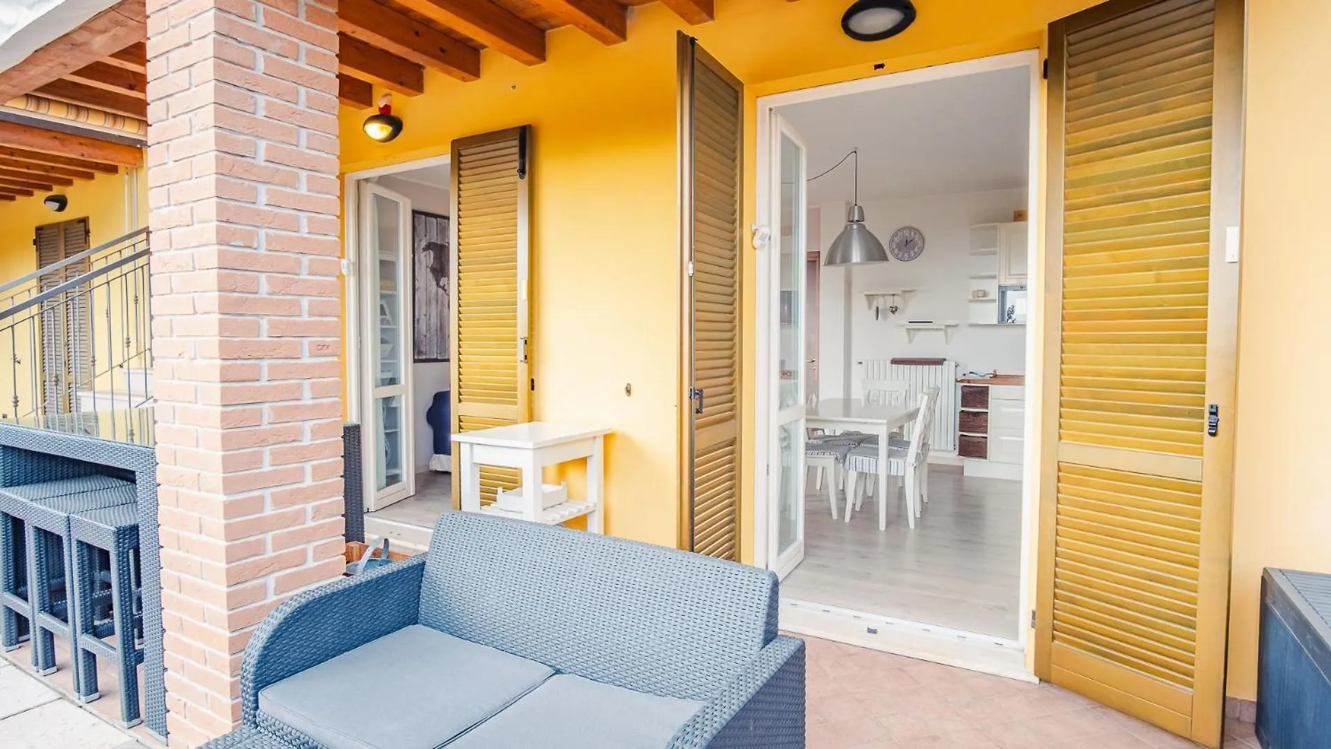 La Terrazza Sul Lago - Italian Homing Polpenazze del Garda Apartmán